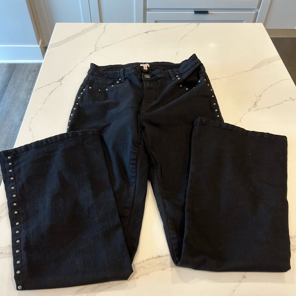 Reba Black Jean with Grey button accents!-NWOT!